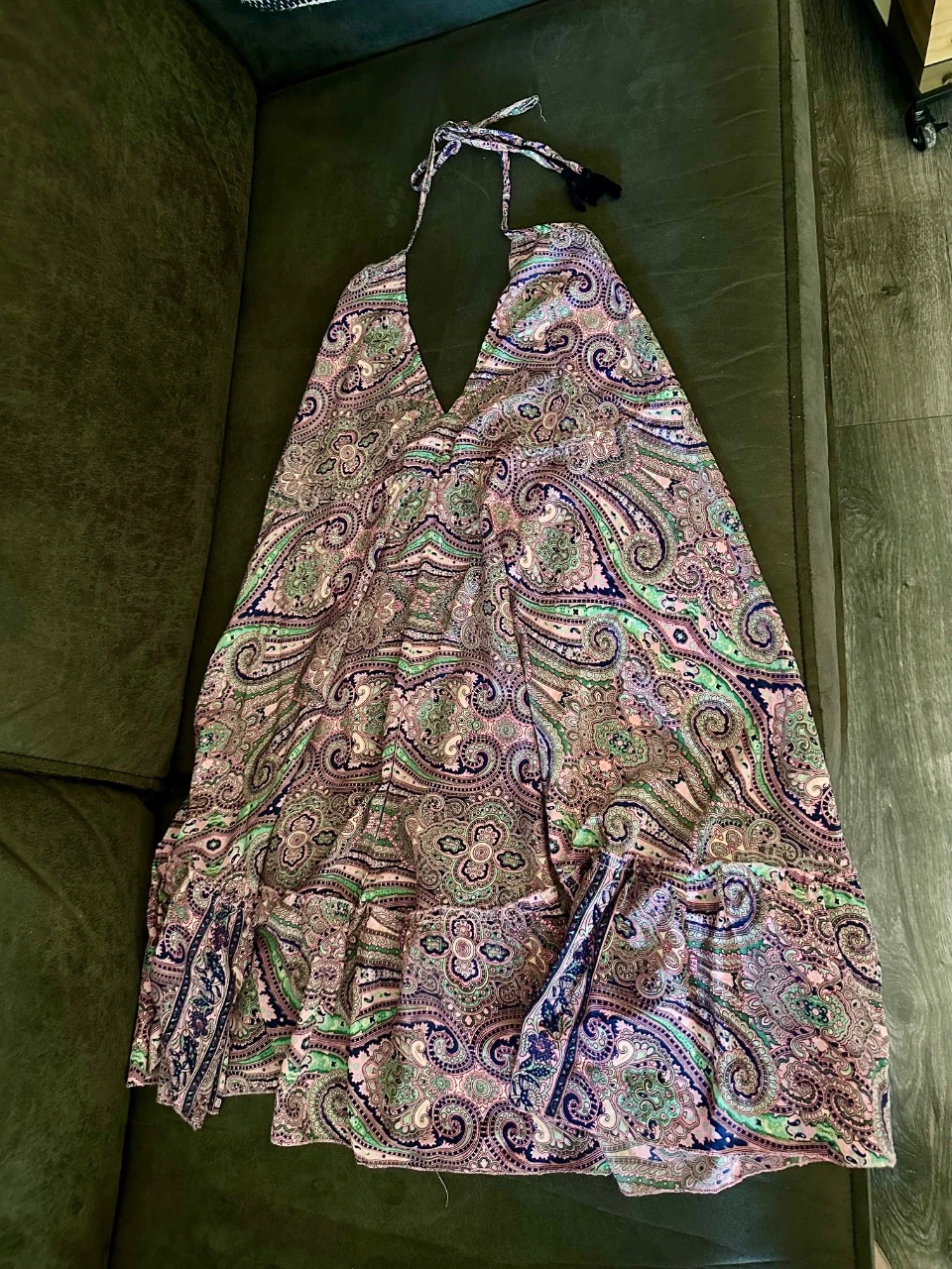 Robe dos nu motif cashmire